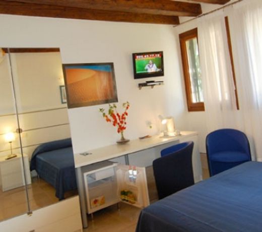 Santa Margherita Guest House
