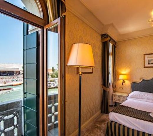 Hotel Antiche Figure