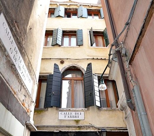 Residenza La Campana
