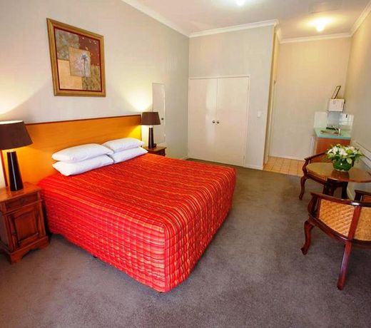 Higgins Lane Motel