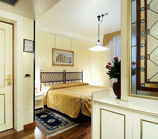 Hotel Colomba d'Oro