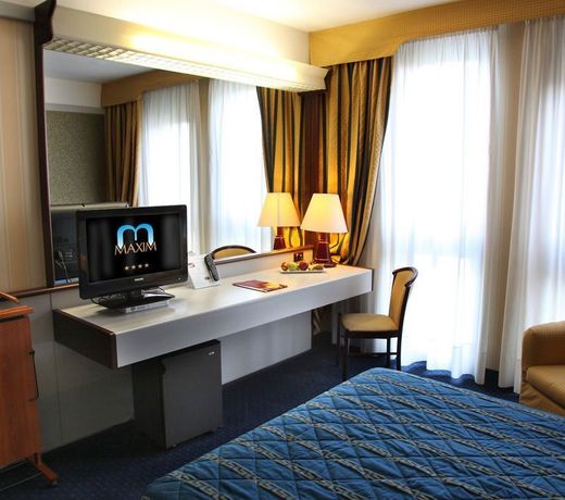 Hotel Maxim