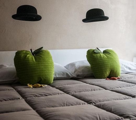 Aurelia Rooms&Luxury office