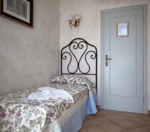 La Petite Maison