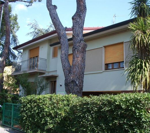 La Casa Nei Pini