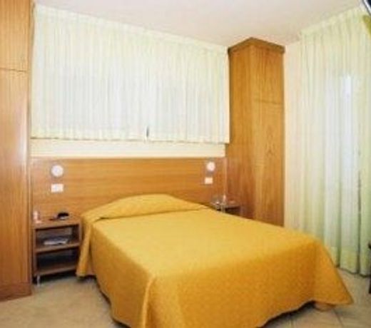 Hotel Mirage