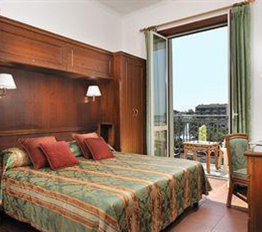 Hotel President