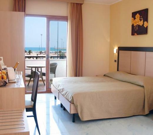 Marc Hotel