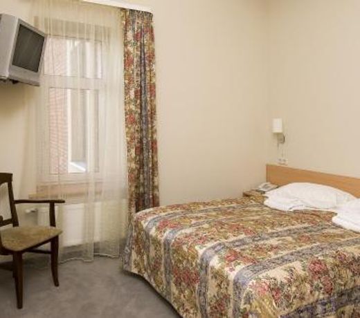 TOSS Hotel