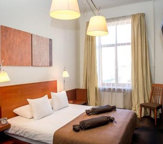 Rixwell Centra Hotel
