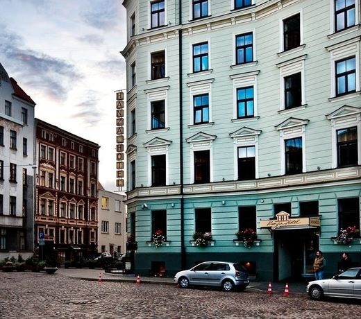 Hanza Hotel