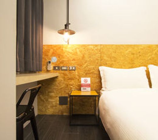 R A Guesthouse