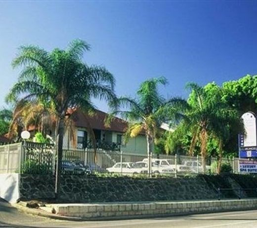 MANDURAH HOLIDAY VILLAGE