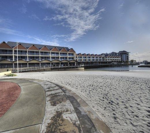 Dolphin Quay Apartments