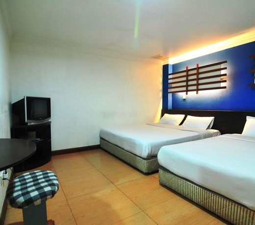 Hotel Chinatown 2