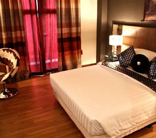 Arenaa Deluxe Hotel