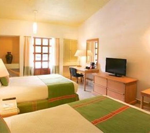 Binniguenda Huatulco & Beach Club