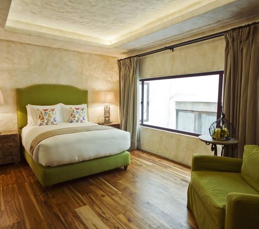 The Alest Hotel