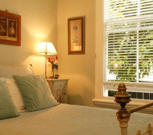 Eden Park Bed And Breakfast Inn