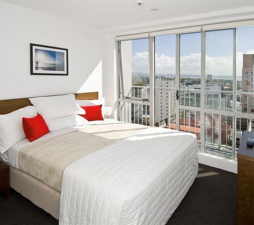 Barclay Suites