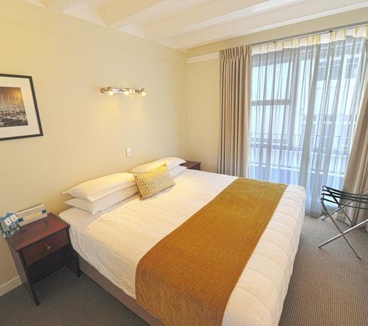 The Parnell Hotel & Conference Centre