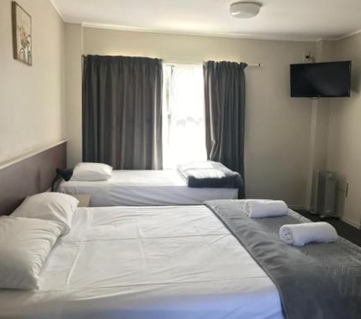 Motel 80