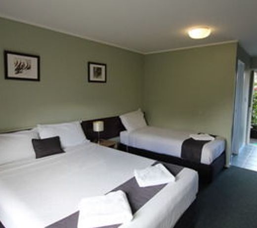 Motel 80