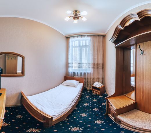 Triumph Hotel