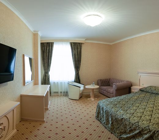 Triumph Hotel