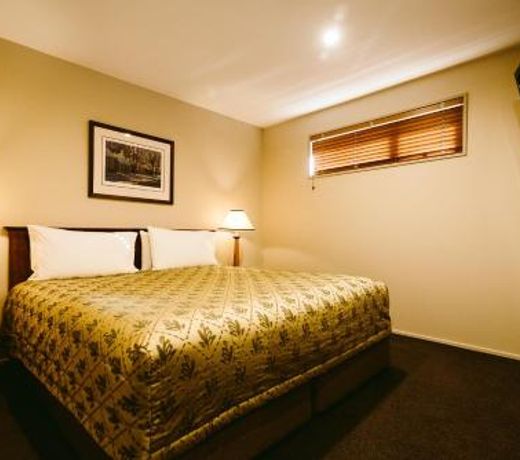 Garden Court Suites & Apartments