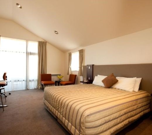 Garden Court Suites & Apartments