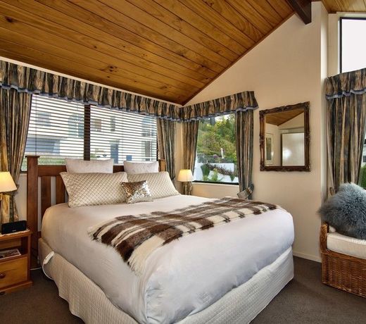 Balmoral Lodge