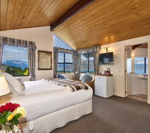 Balmoral Lodge