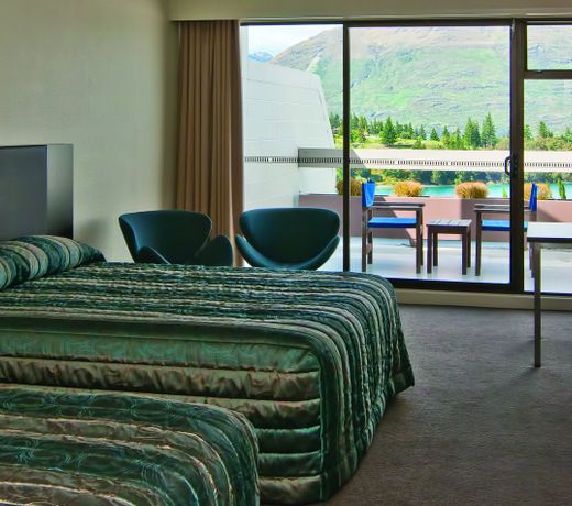Copthorne Hotel & Apartments Queenstown Lakeview