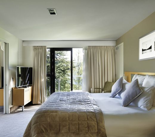Novotel Queenstown Lakeside
