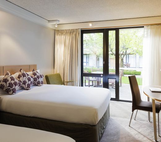 Novotel Queenstown Lakeside