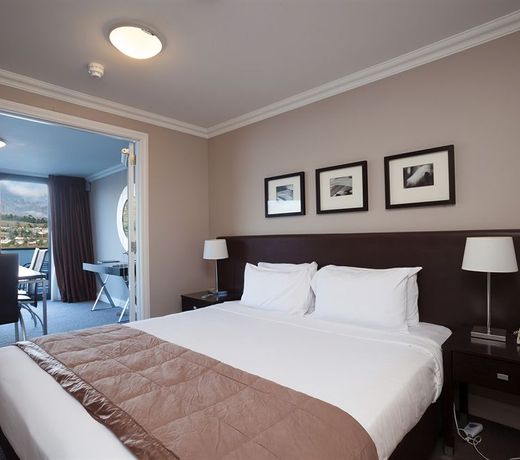 Oaks Queenstown Shores Resort