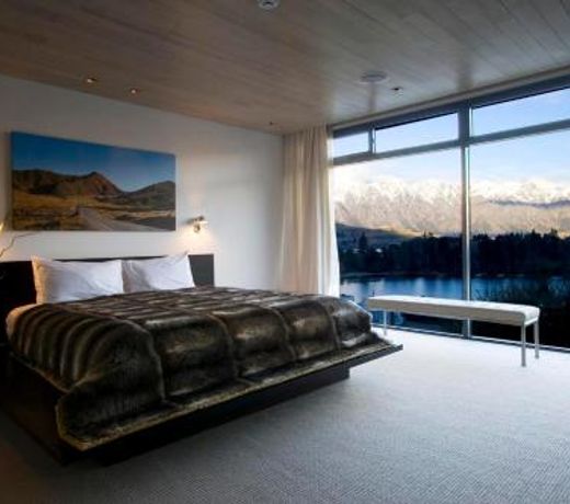 Forty Two by Amazing Accom
