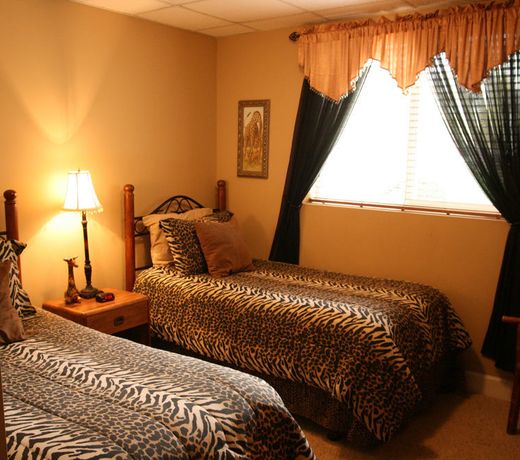 Monroe Street Suites
