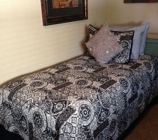 Monroe Street Suites