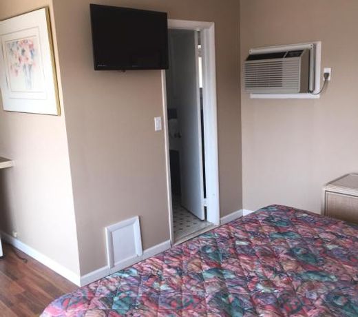 Mango Motel