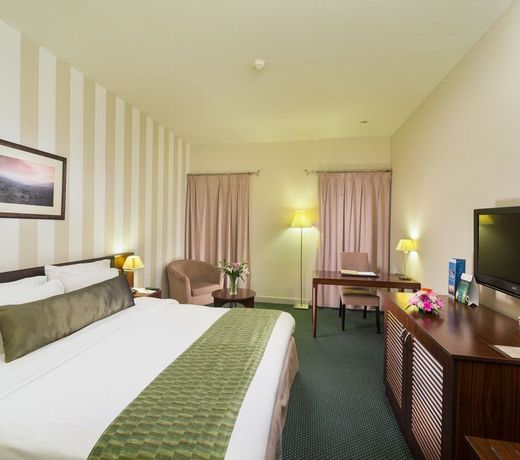 Al Falaj Hotel
