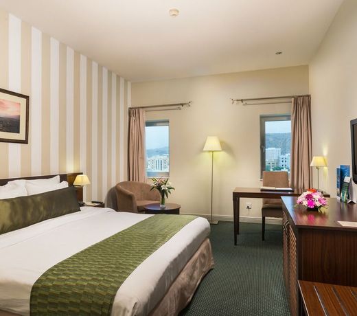 Al Falaj Hotel