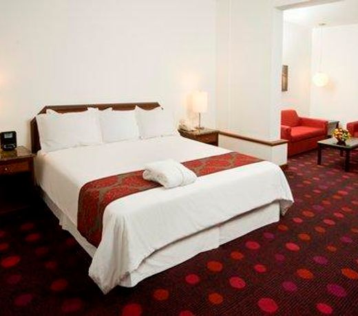 Radisson San Isidro Hotel & Suites