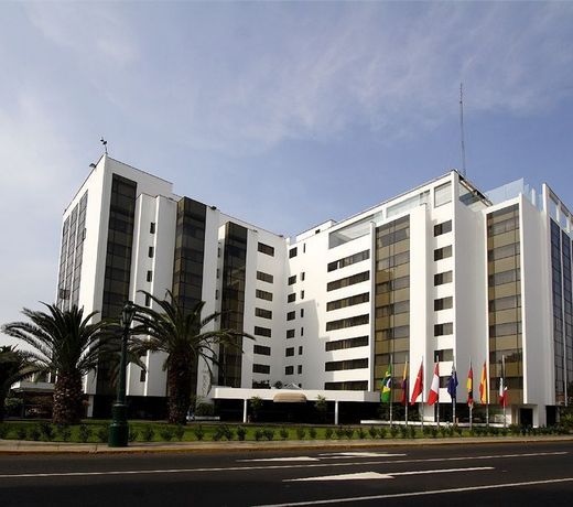 Radisson Hotel Plaza del Bosque