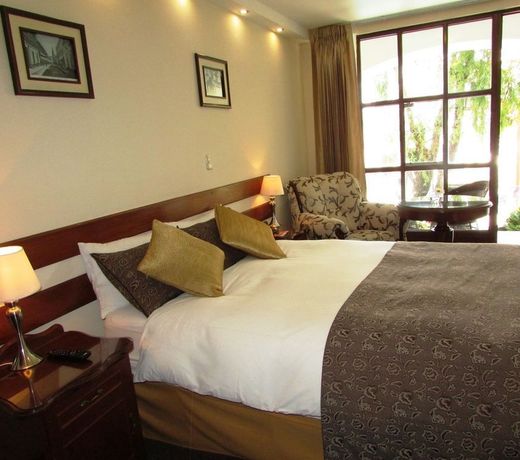 Queen's Villa Hotel Boutique