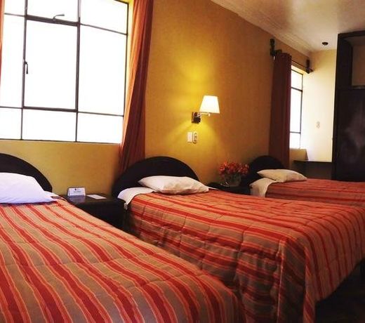 Hostal & Apartments El Triunfo