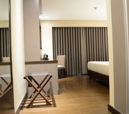 Pearl Garden Hotel