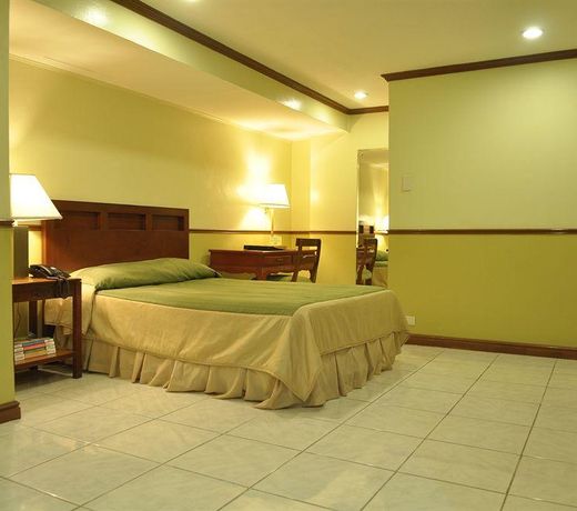 Garden Plaza Suites