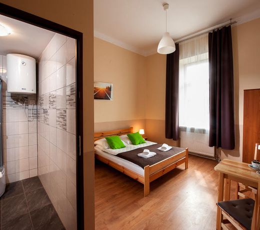 Station Aparthotel
